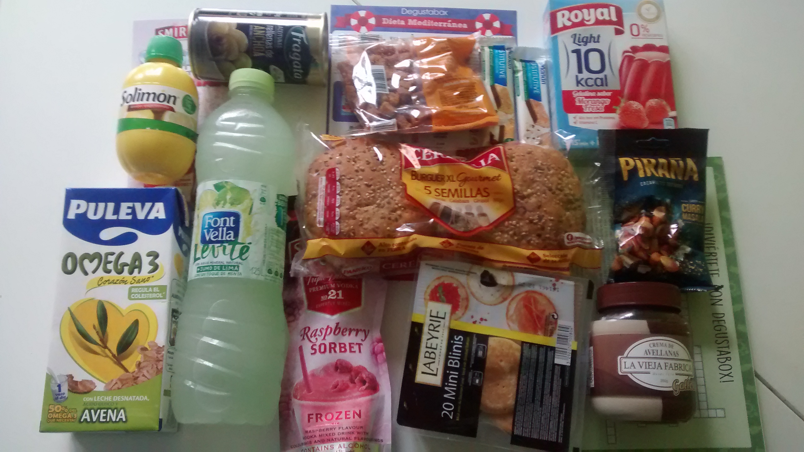 Así es la caja del mes de julio degustabox-julio